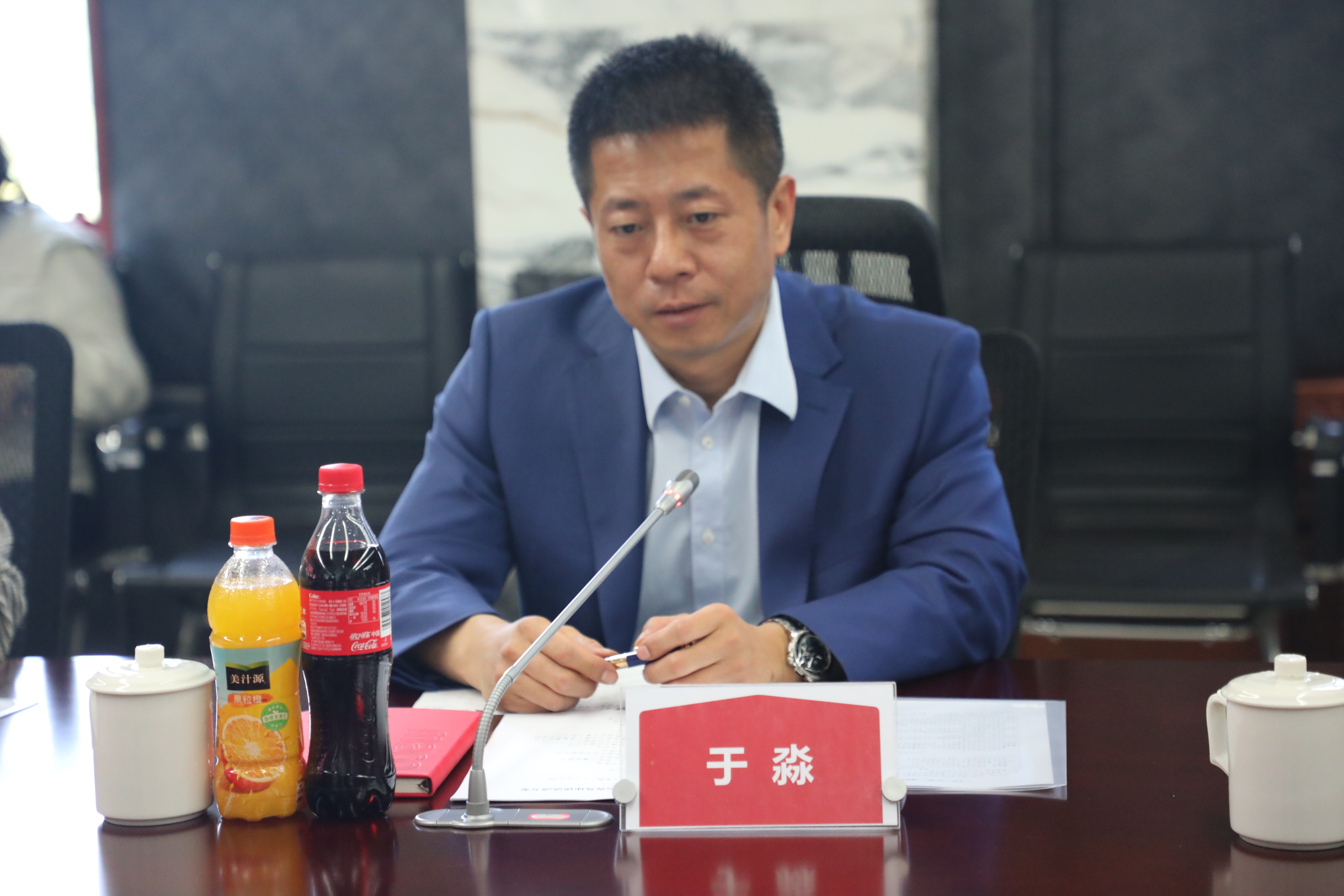 經(jīng)開區(qū)工委副書記、組織人事部部長于淼一行蒞臨美巢參觀督導